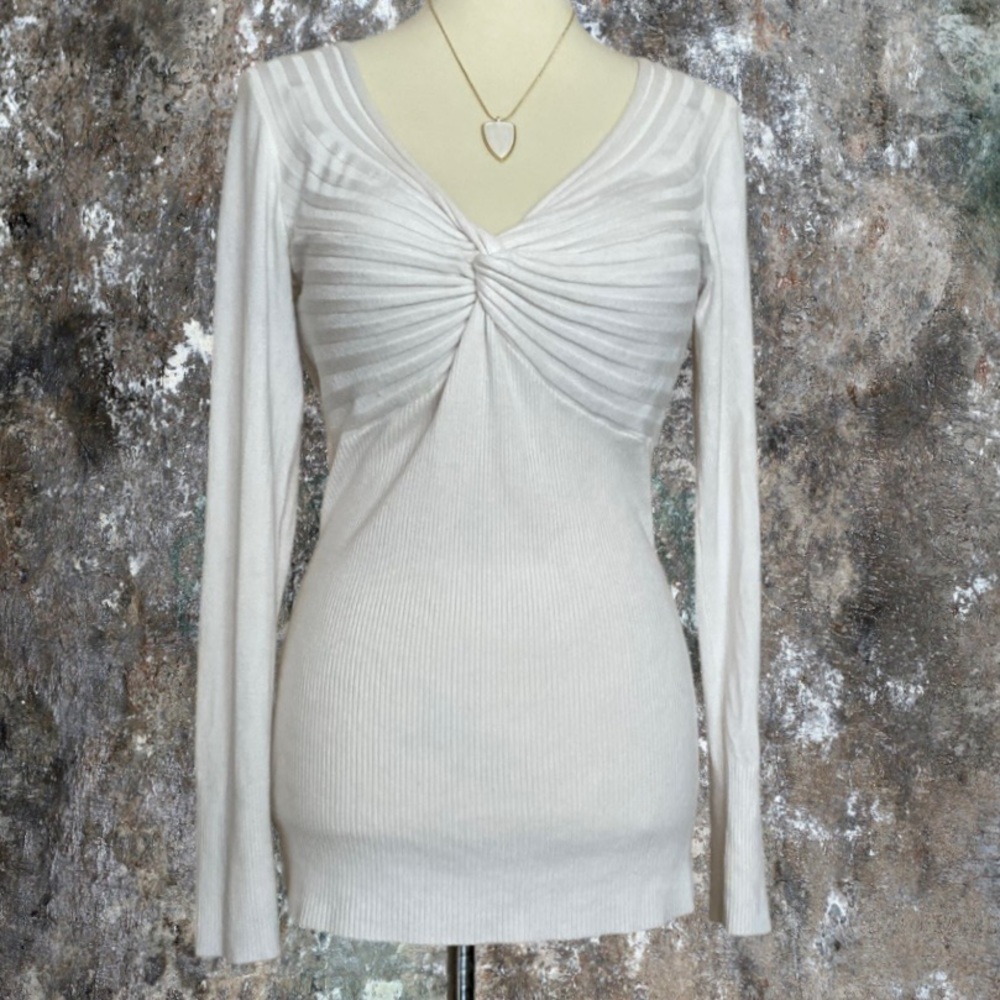 🌟HOST PICK⭐️ Candie's Twist Front Sweater